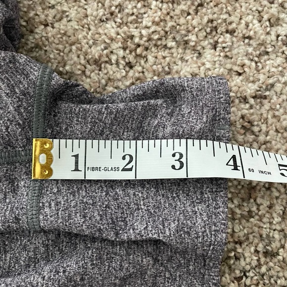 Lululemon Hotty Toddy Shorts Size 8 - Picture 4 of 8